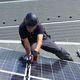 太陽光発電パネル「DMMソーラー」　個人向けに８万円で導入