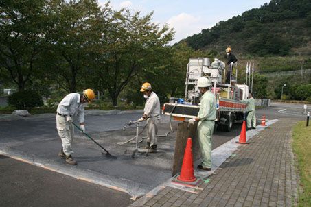 JFS/New Road Pavement Tech Cleans VOC from Cars