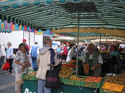 写真：シュトゥットガルトの市場